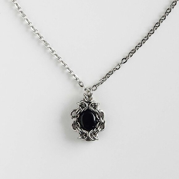 Gothic black onyx chainmail dainty pendant necklace with a small silver chain - Picture 1 of 8